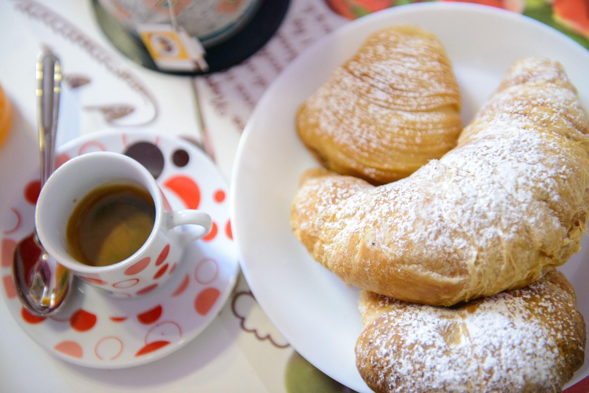 Colori E Note Bed & Breakfast Napoli Bagian luar foto