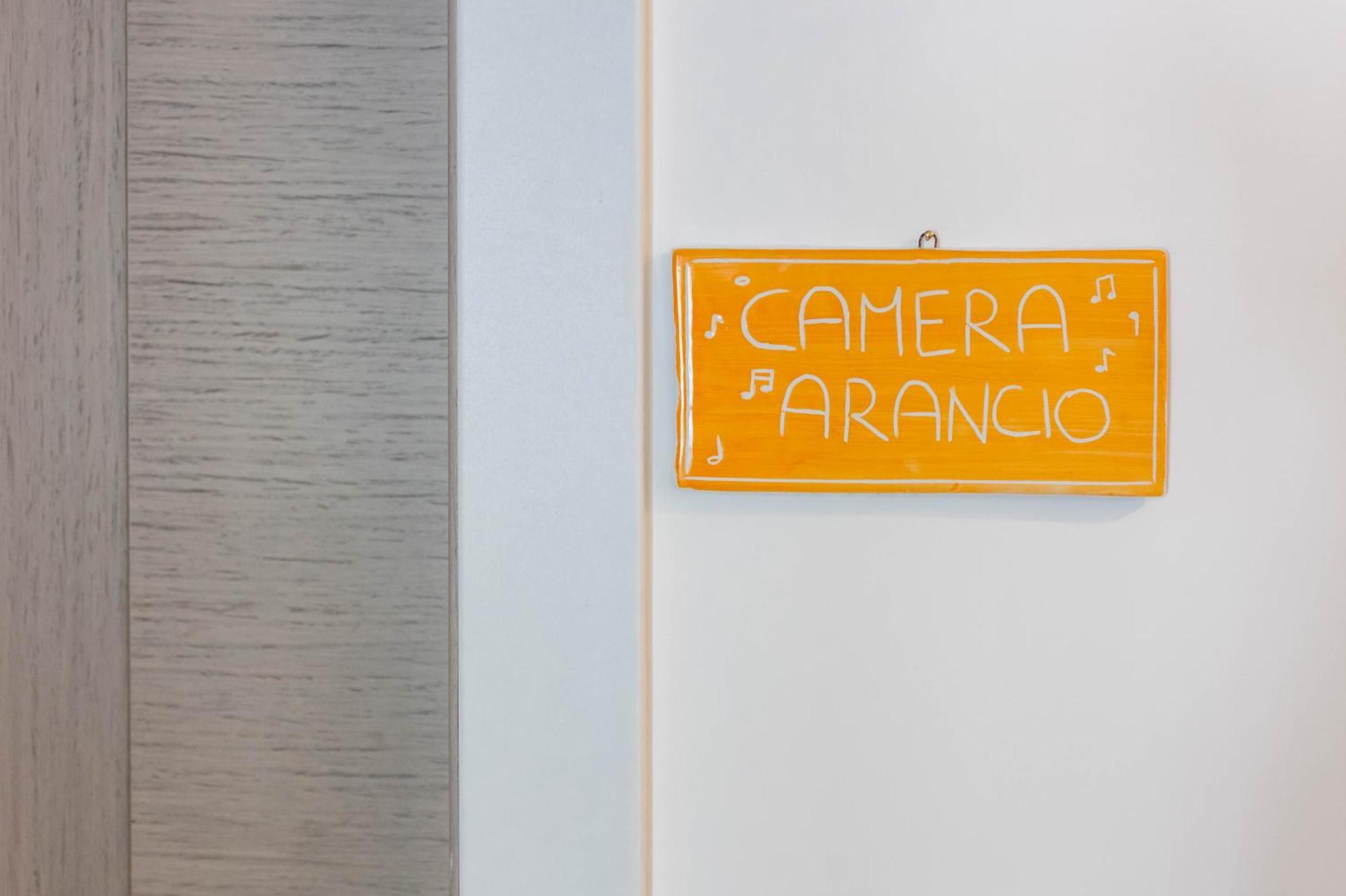 Colori E Note Bed & Breakfast Napoli Bagian luar foto
